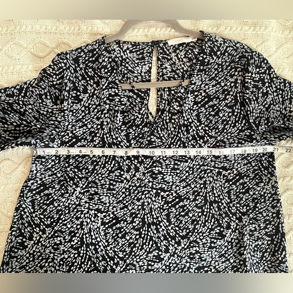LUSH Black & White 3/4 Sleeve Polyester Blouse Women’s Size Medium - Picture 14 of 16